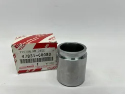 �������� ������� ���������� �������� TLC200/LX570 Toyota 47831-60080 4783160080 4783160080 ����