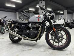 Triumph Street Twin