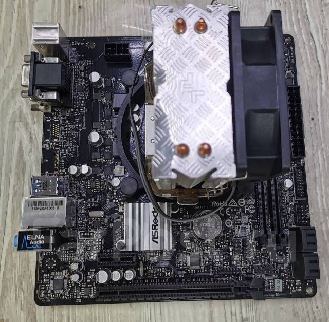 Комплект плата ASRock H310CM-DVS + i5-9400F + кулер башня, б/у, в ...