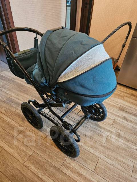 Коляска Adamex Retro Gloria 3в1, б/у, в наличии. Цена: 35 000₽ в Хабаровске