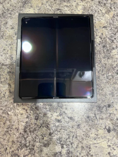 Samsung Galaxy Z Fold4. �/�, 256 ��, ������, 3G, 4G LTE, 5G, Dual-SIM, ����������, NFC ����