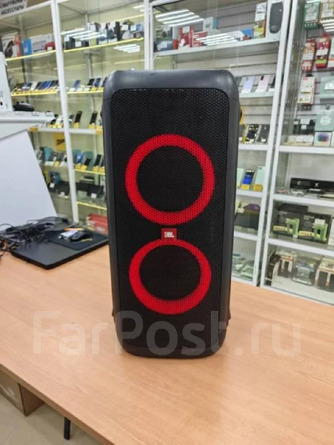 Колонка JBL Party Box 300, б/у, в наличии. Цена: 40 000₽ в Уссурийске