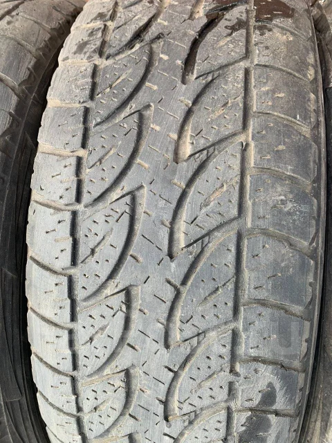 Bridgestone Dueler A/T 694. ������, 2011 ���, �/�, ����� 50 % ����
