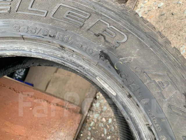 Bridgestone Dueler A/T 694. ������, 2011 ���, �/�, ����� 50 % ����