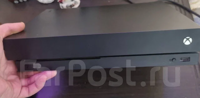 Microsoft Xbox One X ����