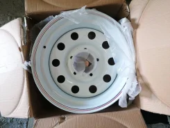 Steel Wheels. 8.0x15", 5x139.7, ET-40, �� 110���. ����