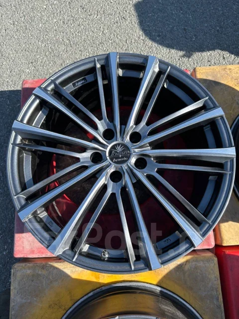 Weds Kranze Acuerdo. 9.0x19", 5x114.3, ET35, �� 72���. ����
