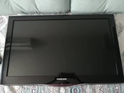 Samsung LE32C650. LCD (��) ����