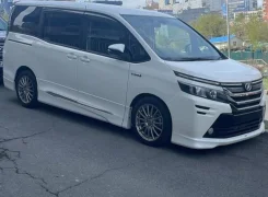Toyota Voxy. ��������, ��������, 1.8 (99��.�.), ������, 105 000����. ��, �/�. ��� ����� �� ������������ ����