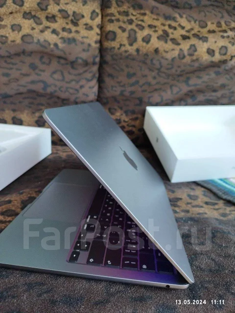 Apple MacBook Air 13 2022 MLXX3. 13", ��� 8 ��, ���� 512���, WiFi: 1, Bluetooth: 1 ����