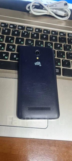 Micromax Bolt Pace Q402. �/�, �� 8 ��, ������, 3G, Dual-SIM ����