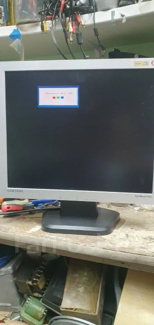 Samsung. 19", ���������� �� (LCD, LED, QLED) ����