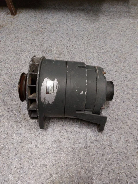 ��������� 28v 140A �������� ����� ������� Bosch 0120689535 0120689535 ����