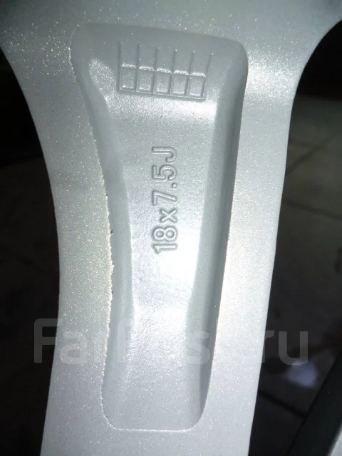 Replay MZ23. 7.5x18", 5x114.3, ET45, �� 67,1���. ����