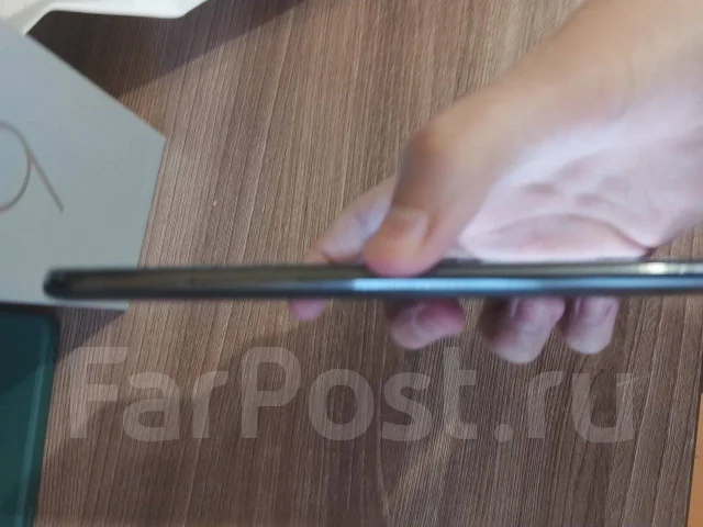 Xiaomi Mi9. �/�, 128 ��, ������, 4G LTE, Dual-SIM, NFC ����