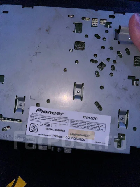 Pioneer Carrozzeria DVH-570 ����