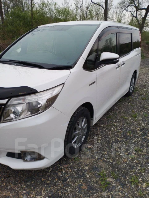 Toyota Esquire. �������, ��������, 1.8 (99��.�.), ������, 192 000����. �� ����