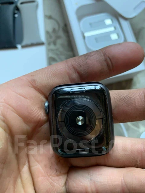 Apple Watch Series 4. GPS, NFC ����