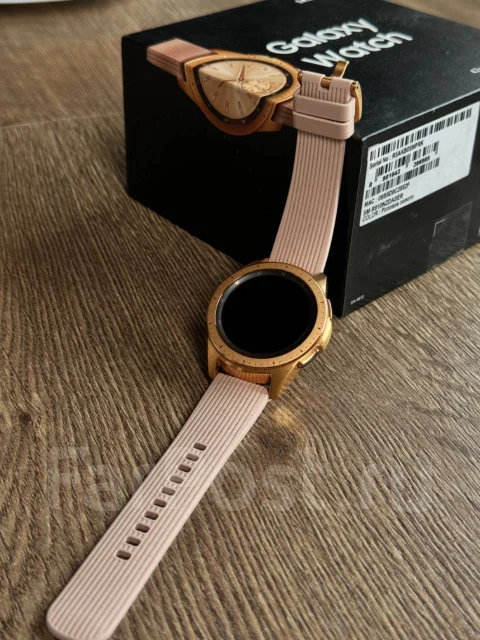 Samsung Galaxy Watch3 ����