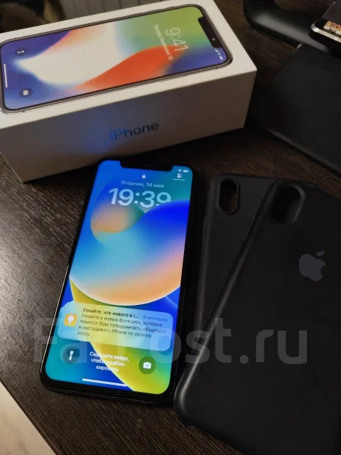 Apple iPhone X. �/�, 64 ��, 4G LTE, NFC ����