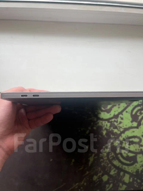 Apple MacBook Pro 13 2017 Mid. 13.3", 3,1����, ��� 8 ��, ���� 500���, WiFi: 1, Bluetooth: 1, ����������� �� 7��. ����