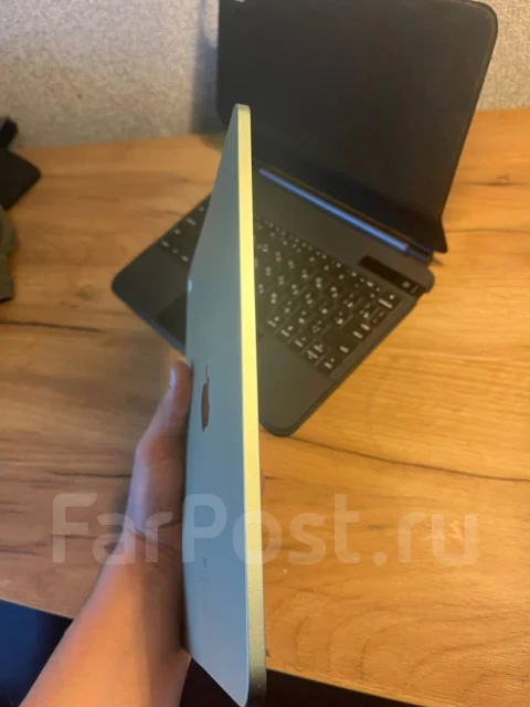 Apple iPad Air 4. ������ 256 �� ����
