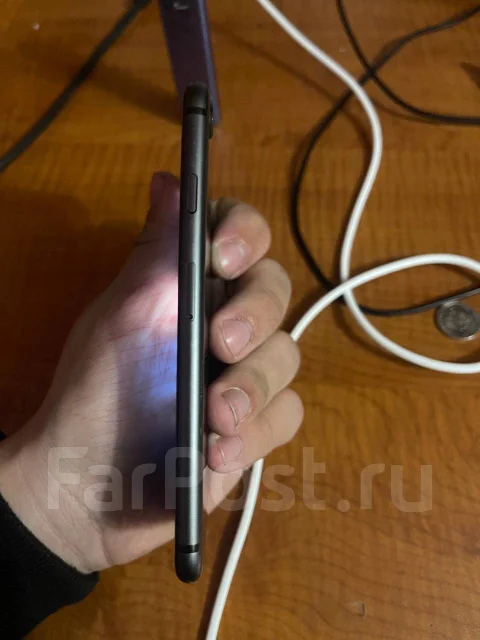 Apple iPhone 8. �/�, 64 ��, �����, NFC ����