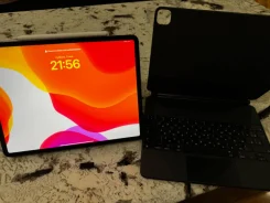 Apple iPad Pro 12.9. 12.9 ������, ������ 1 �� ����