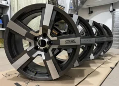 OZ Racing Versilia. 8.0x19", 5x114.3, ET35, �� 75���. ����