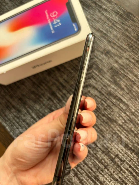 Apple iPhone X. �/�, 64 ��, ������, 4G LTE ����