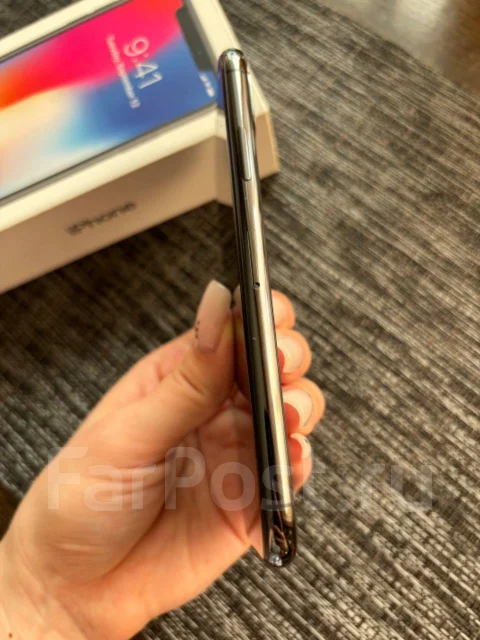 Apple iPhone X. �/�, 64 ��, ������, 4G LTE ����