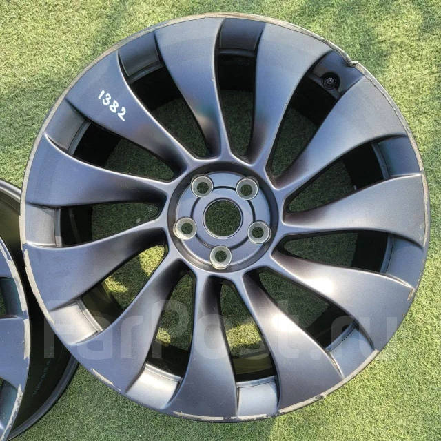 Tesla. 9.0x20", 5x114.3, ET34, �� 64,1���. ����