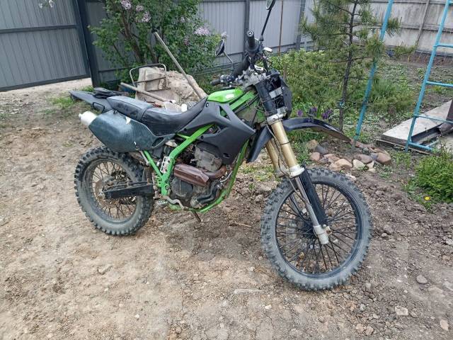 Kawasaki KLX 250 2002 250 . 4 18 000 250 000