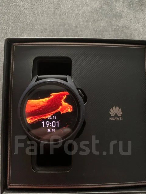 Huawei Watch 3. GPS, NFC, SIM-�����, IP68 ����