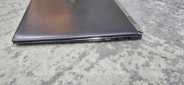 Acer Spin 1 SP111-32N. 11.6", ��� 4 ��, ���� 64���, WiFi: 1, Bluetooth: 1 ����