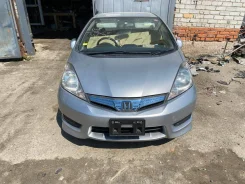 Honda Fit Shuttle. GP2, LDA ����