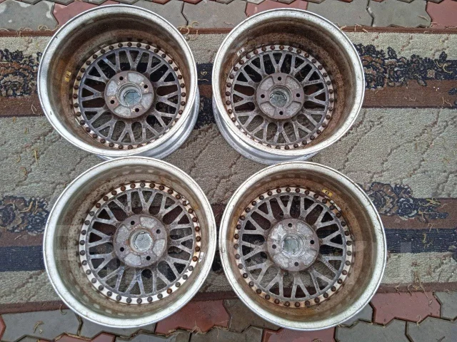 Racing Hart. 7.0x16", 4x114.3, ET35 ����