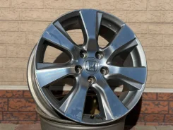 Enkei T-Fork. 7.0x17", 5x114.3, ET45, �� 64,1���. ����