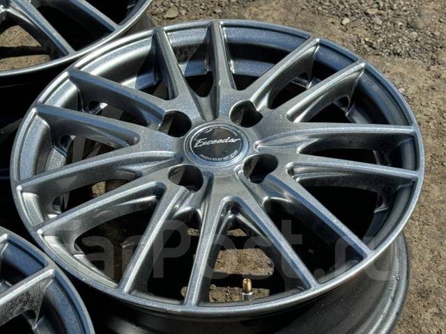 Темный графит Exceeder R14 4x100, 14", 1 шт, Ширина диска 5.5" Вылет ...