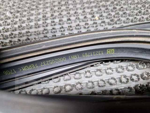 �������������� ������� ������ ������ Opel Astra H 13231789 ����