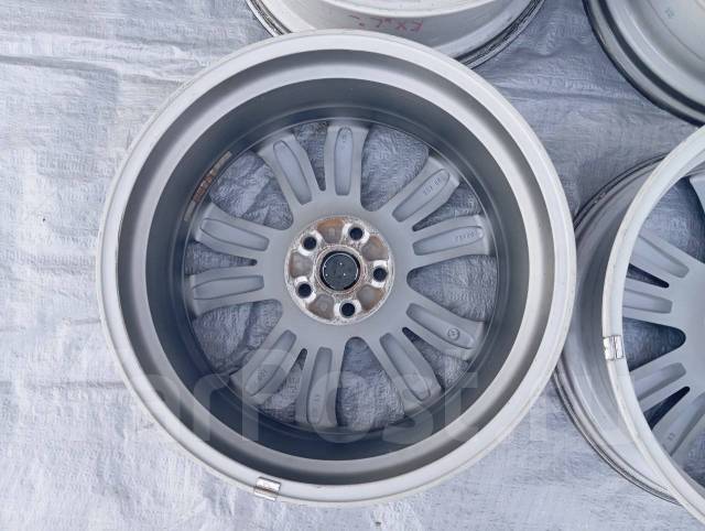 Lexus. 8.0x20", 5x114.3, ET30,  60,1. 