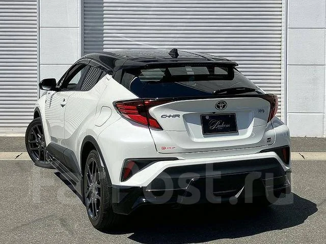 Toyota C-HR. ��������, 4wd, 1.2 (116��.�.), ������, 36 000����. ��, �/�. ��� ����� �� ������������ ����