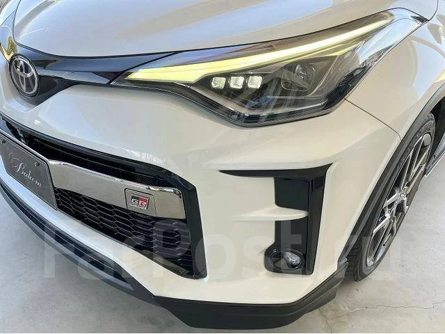 Toyota C-HR. ��������, 4wd, 1.2 (116��.�.), ������, 36 000����. ��, �/�. ��� ����� �� ������������ ����