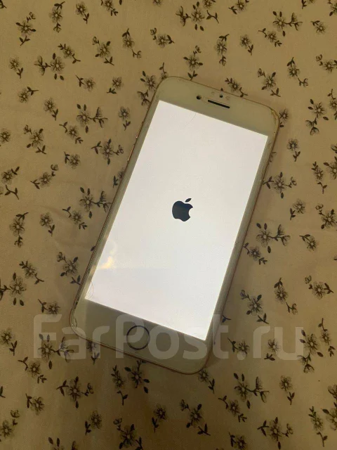 Apple iPhone 8. �/�, 64 ��, �������, 4G LTE, NFC ����