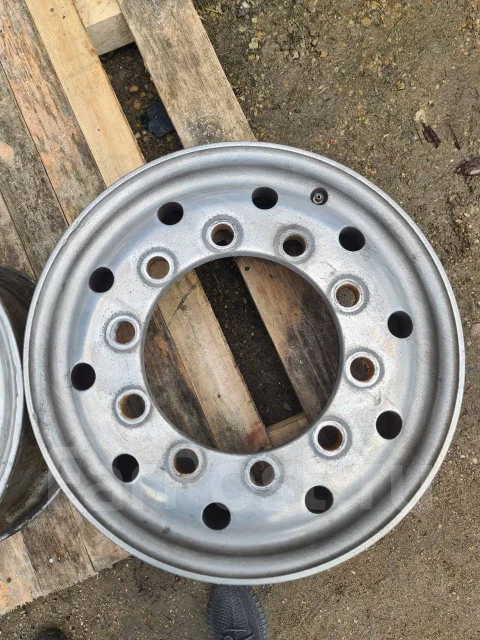 Alcoa. 11.75x22.5", ET120 ����