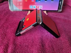 Samsung Galaxy Z Flip4. �/�, 256 ��, �������, 3G, 4G LTE, 5G, ����������, NFC ����