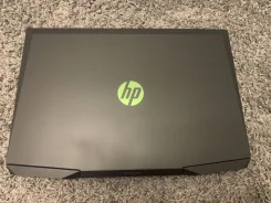 HP Pavilion 17. 13.9", 5,6����, ��� 16 ��, ���� 512���, WiFi: 1, Bluetooth: 1, ����������� �� 3��. ����
