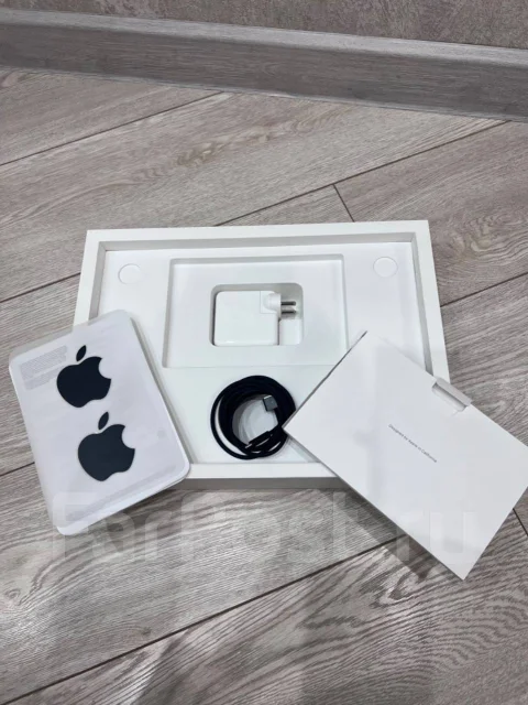 Apple MacBook Pro 14 2023. 14", 4����, ���� 512���, WiFi: 1, Bluetooth: 1 ����