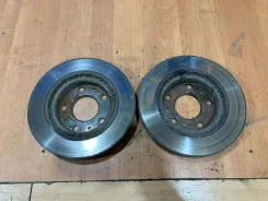 ���� ��������� �������� Renault Duster 2010-2016 Renault Duster I (2010�2015) [402066300R] 402066300R ����