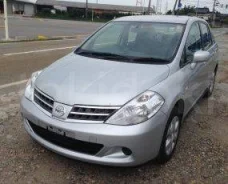 Nissan Tiida Latio. SNC12, HR15 ����
